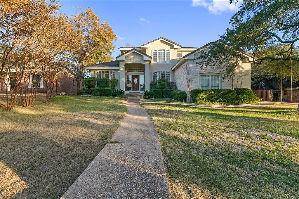 127 Crest View Drive