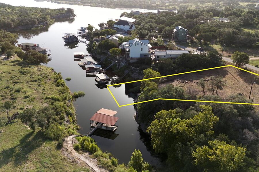22520 S Felicia DR in the Lake Travis area