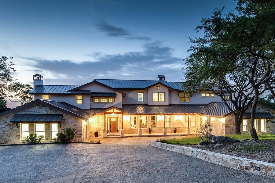 29 Saint Stephens School Rd in the Lake Travis area